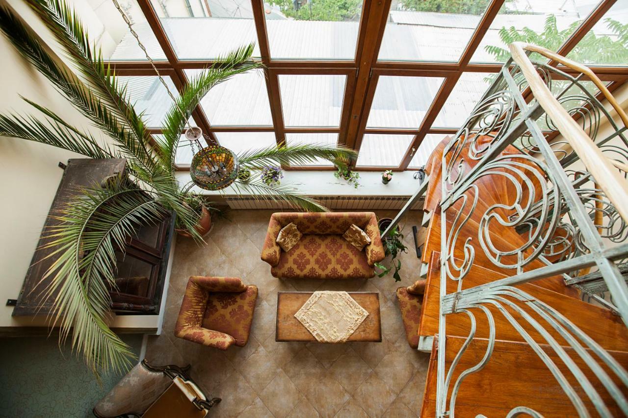 Caravan Villa Tbilisi Exterior foto